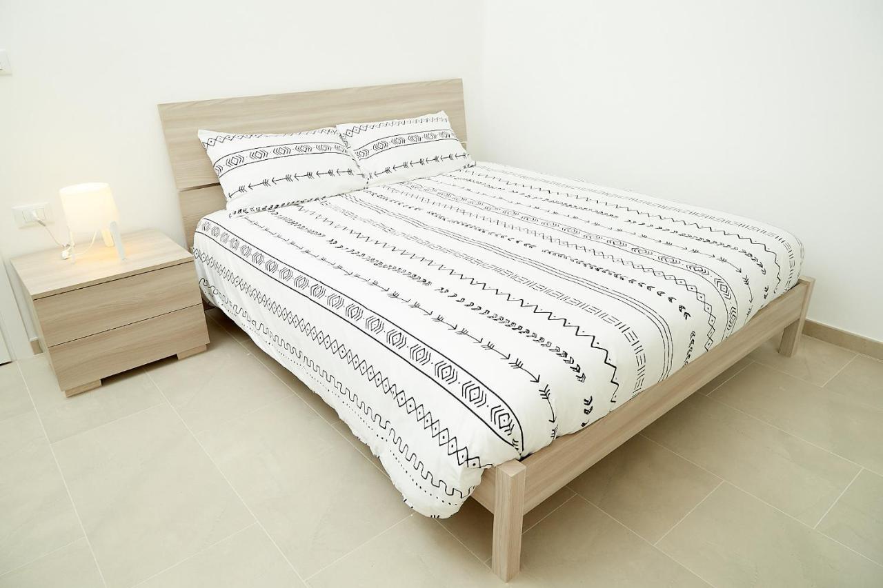 Scirocco Guest House Μπρίντιζι Εξωτερικό φωτογραφία
